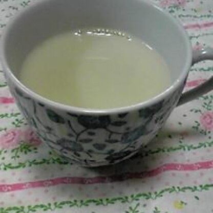 豆乳と緑茶あいますね。はちみつの香りもいやされます。おいしかったです〜☆